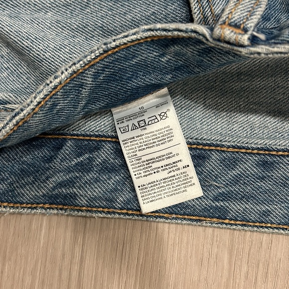 Old Navy Mom Jean - Picture 4 of 4